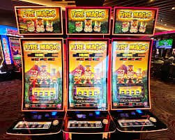 Studio live dealer Infinite Blackjack di anakslot menampilkan dealer profesional, meja permainan, dan feed streaming real-time